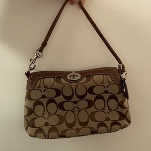 Y2K COACH WRISTLET/ MINI PURSE